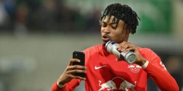 В Бундеслиге судья приостановил матч «Лейпцига» из-за Рамадана
