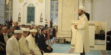 Муфтий прочел Коран хатым в мечети Хазрет Султан