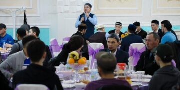 В мечети «Хазрет Султан» состоялся первый ифтар для верующих