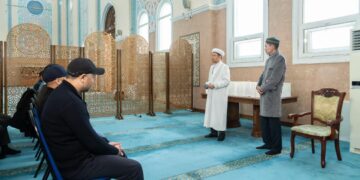 «Әл-Фараби» мешіті журналистерді Айт мерекесімен құттықтады