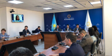 Барлығы қазақ тілінде сөйлесе, мемлекеттік тілге тез ауысар едік – Смайылов