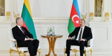 Азербайджан готов подписать мирный договор с Арменией