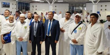 Первая группа паломников из Шымкента прибыла в Джидду