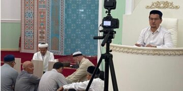РАНТ мүшесі жұма намазын өткізді