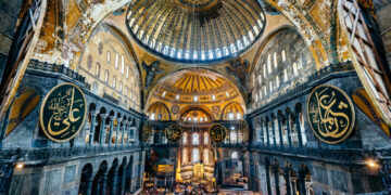 Мечеть Айя-София посетило более 6,5 млн человек