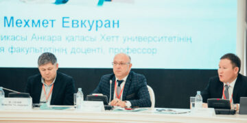 Евкуран: «Мұсылман әлемі фанатизм мен фатализмнен құтылуы керек»