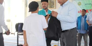 «Мектепке жол» акциясы еліміздің басқа аймақтарында жалғасын табуда