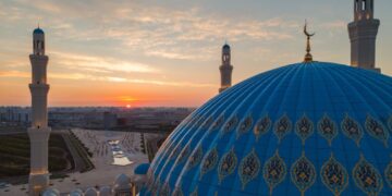 В Нур-Султане открыли самую большую мечеть в Центральной Азии