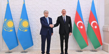 Токаев прибыл в Азербайджан с официальным визитом
