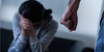 Токаев поручил ужесточить наказания за семейно-бытовое насилие