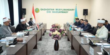 В Нур-Мубараке прошло заседание Попечительского совета университета