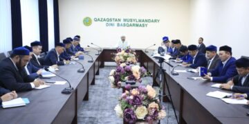 В столице состоялось очередное заседание ДУМК