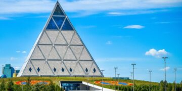 Дархан Кыдырали встретился с коллективом Центра Н.Назарбаева