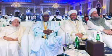 Бас мүфти Абу Дабидегі бейбітшілік форумына қатысты