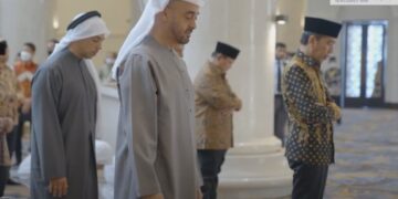 Президенты ОАЭ и Индонезии открыли новую мечеть