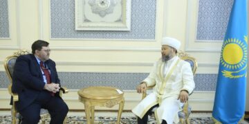 Муфтий встретился с сотрудниками американского посольства