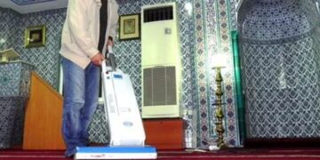 Нигерия: Ұрыға «мешітті тазалау» жазасы тағайындалды