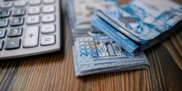 Мүгедек және асыраушысынан айырылғандарға 440 млрд теңге жәрдемақы төленді