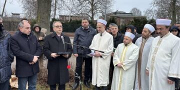 В Стокгольме прошла «Акция почтения к Корану»