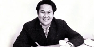 Мұқағали: «Сатпаймын дінімді мен…»