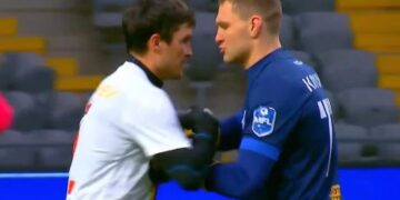 Потасовка между Сериком Сапиевым и бойцом ММА из России Кириллом Крюковым