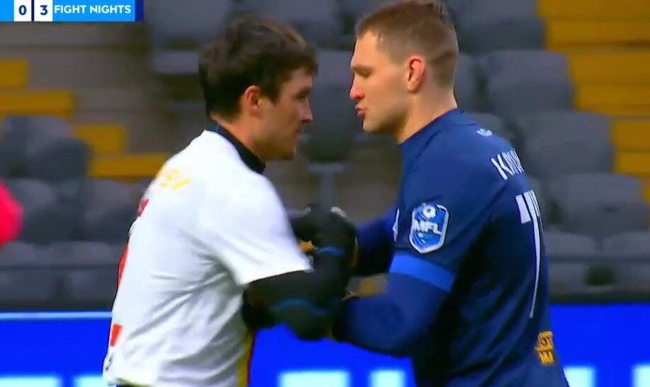 Потасовка между Сериком Сапиевым и бойцом ММА из России Кириллом Крюковым