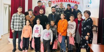 Маңғыстау облысы: Балалар үйінде тәттілер таратты