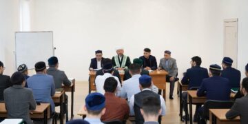 Муфтий посетил Исламский институт имени Хусамуддина Ас-Сыганаки в Астане