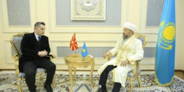 Бас мүфти Македония елшісімен кездесті