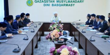 Бес бағыт бойынша жұмыс есебін тыңдады