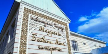«Һибатулла Тарази» медресе-колледжінің жаңа ғимараты ашылды