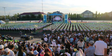 Мың жарым домбырашы жеті күй орындады