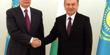 Токаев поздравил Мирзиёева с победой на президентских выборах