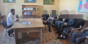 Сотталғандар теологпен кездесті