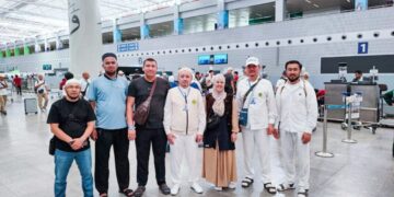 Қазақстандық қажылардың алғашқы легі елімізге оралды