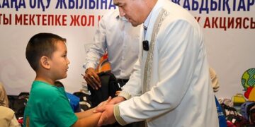 Мечети Алматы провели акцию «Дорога в школу»