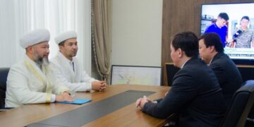 Наурызбай қажы Тағанұлы Ақтөбе облысының әкімімен кездесті