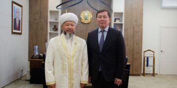 Председатель ДУМК встретился с акимом Актюбинской области