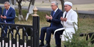 Шоқан зиратына зиярат етті