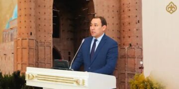 В Астане открылась выставка об истории Туркестана