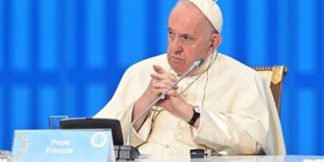 Папа Франциск: Конфликт между Израилем и ХАМАС перешел от войны к терроризму