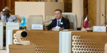 Казахстан принял участие во внеочередном Cаммите ОИС