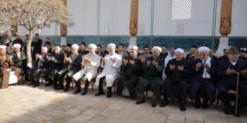 Муфтии тюркских стран посетили мавзолей Накшбанда