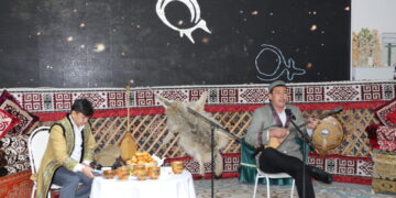 Тәуелсіздік күнінде дәстүрлі өнерден шашу шашылды