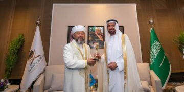 Муфтий провел встречу с министром хаджа Саудовской Аравии