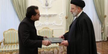 Тегеран и Исламабад восстановили дипломатические отношения