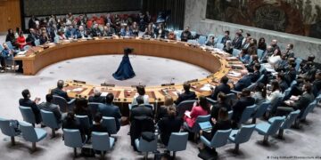 СБ ООН призвал к немедленному прекращению огня в Газе во время Рамазана