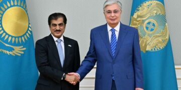 Касым-Жомарт Токаев принял посла Катара в Казахстане