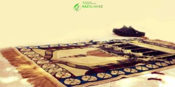 Мешіттің суреті бар жайнамазда намаз оқуға бола ма?