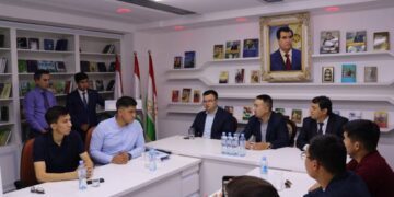Душанбе: Қазақ және тәжік жастарының форумы өтті
